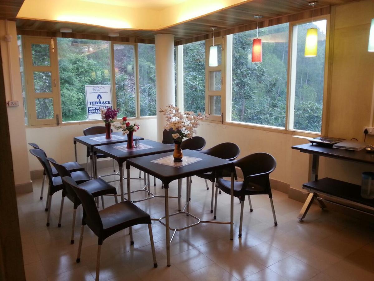 Terrace Retreat Bed & Breakfast Касаули Екстериор снимка