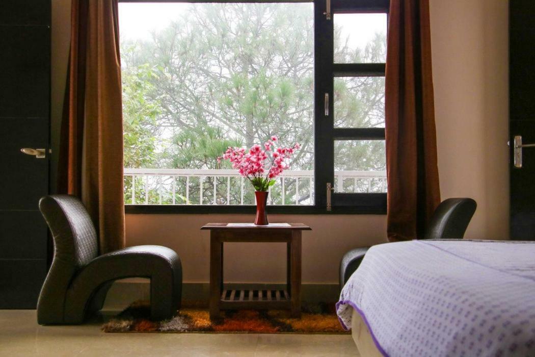 Terrace Retreat Bed & Breakfast Касаули Екстериор снимка