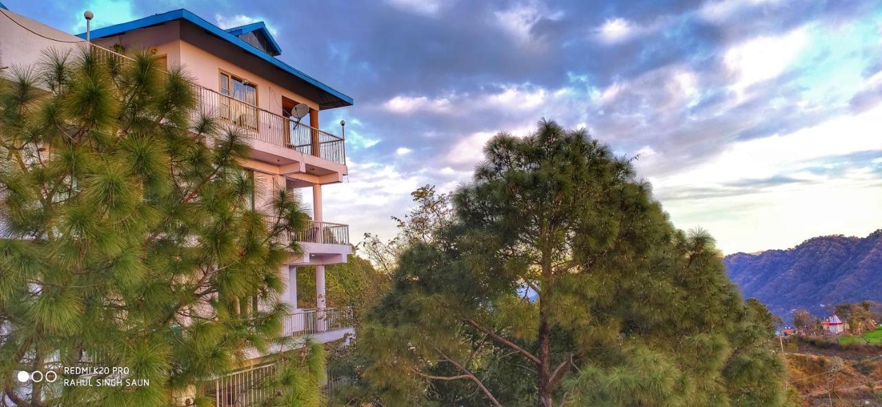 Terrace Retreat Bed & Breakfast Касаули Екстериор снимка