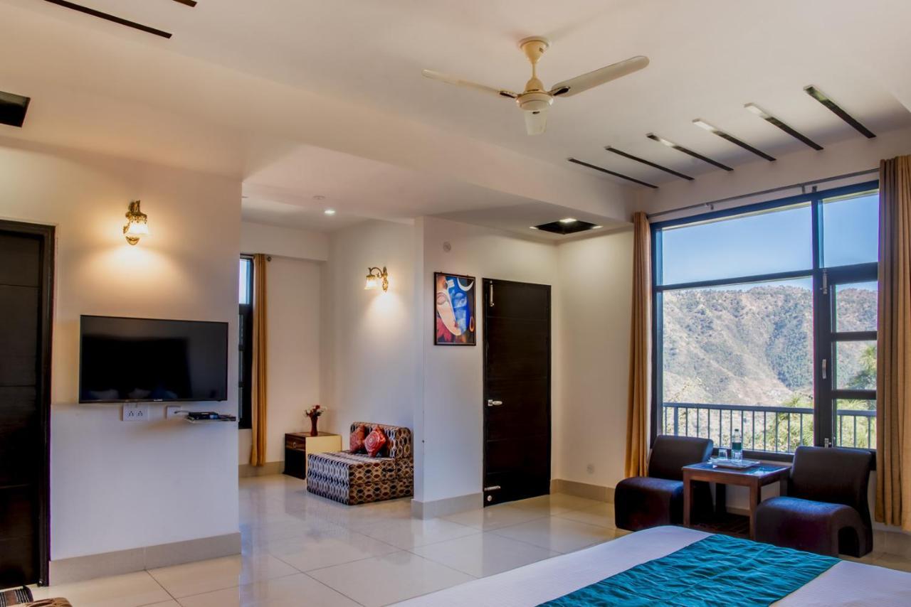 Terrace Retreat Bed & Breakfast Касаули Екстериор снимка